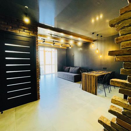 Loft В River Park З Джакузі Dnipro Bagian luar foto