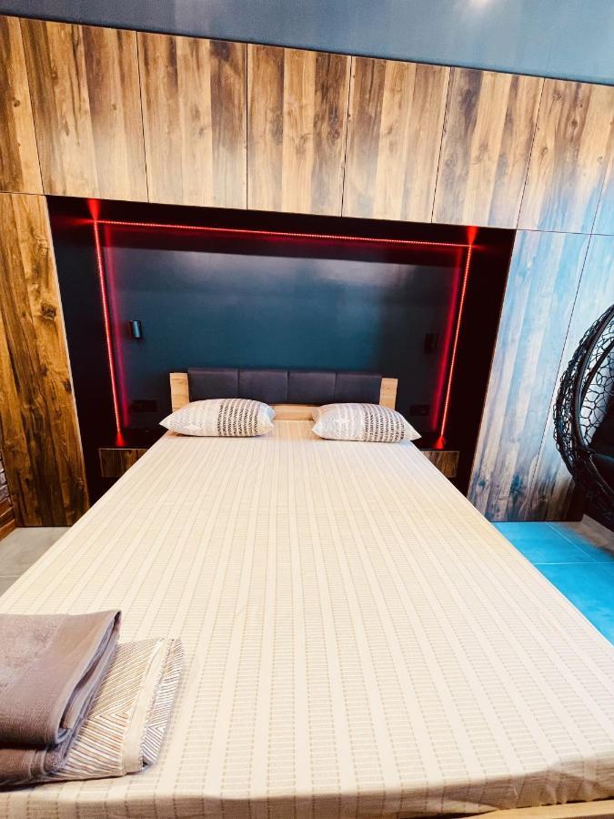 Loft В River Park З Джакузі Dnipro Bagian luar foto
